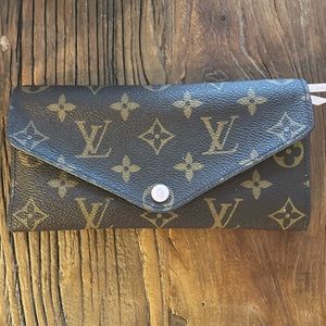 Louis Vuitton Josephine Wallet Ballet Pink